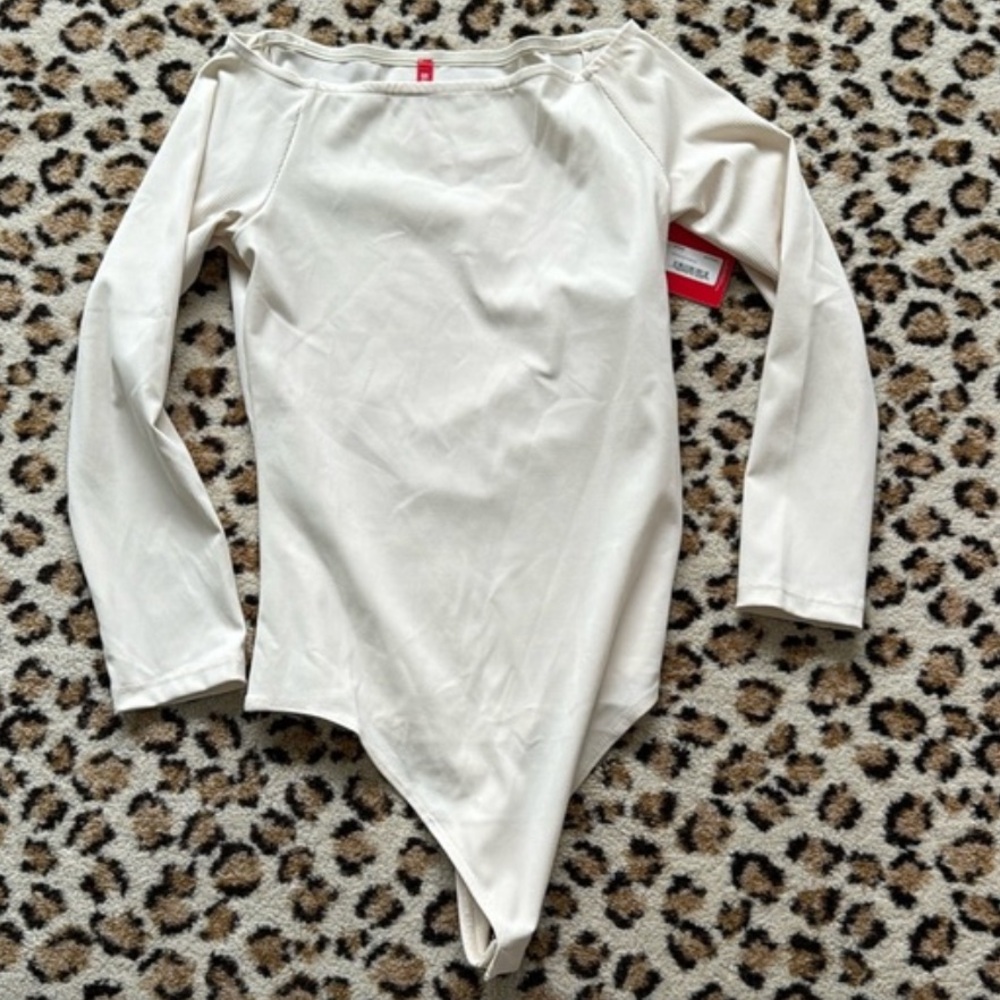 NWOT Spanx rib boatneck bodysuit